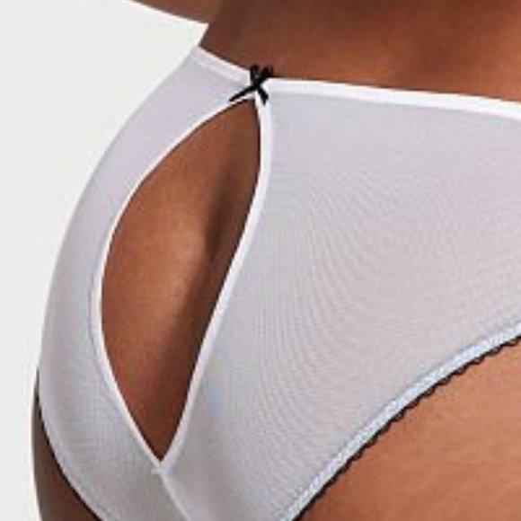 Keyhole in Back & Front VS Dream Angels Embroidered Lace Keyhole Cheekini Floral - Picture 4 of 8